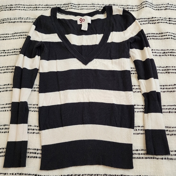 SO Vintage Y2K Retro Black & White Striped V Neck Stretch Long Sleeve Sweater- S - Picture 1 of 6